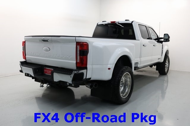 Ford Super Duty F-450 DRW Thumbnail Image 64
