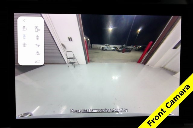Ford Super Duty F-450 DRW Thumbnail Image 70