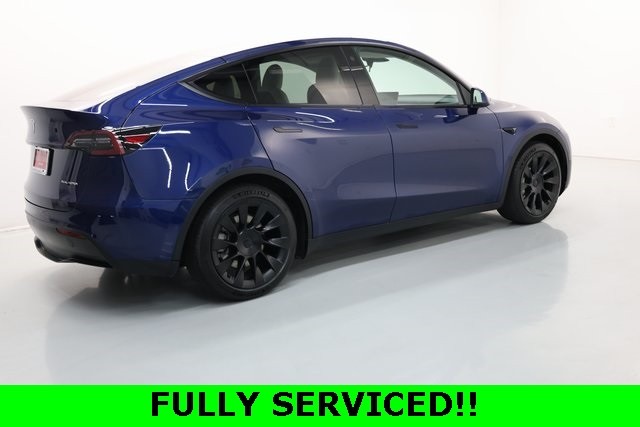 Tesla Model Y Thumbnail Image 55