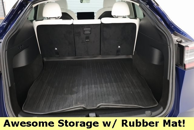 Tesla Model Y Thumbnail Image 82