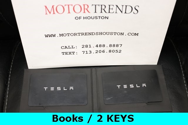 Tesla Model Y Thumbnail Image 84