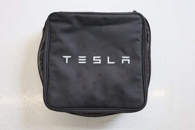 Tesla Model Y Thumbnail Image 85