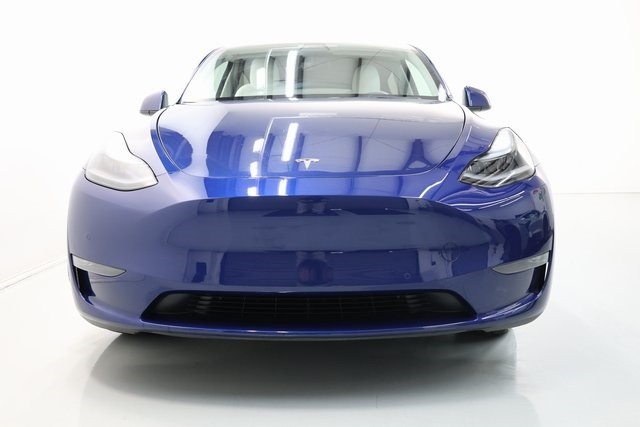 Tesla Model Y Thumbnail Image 90