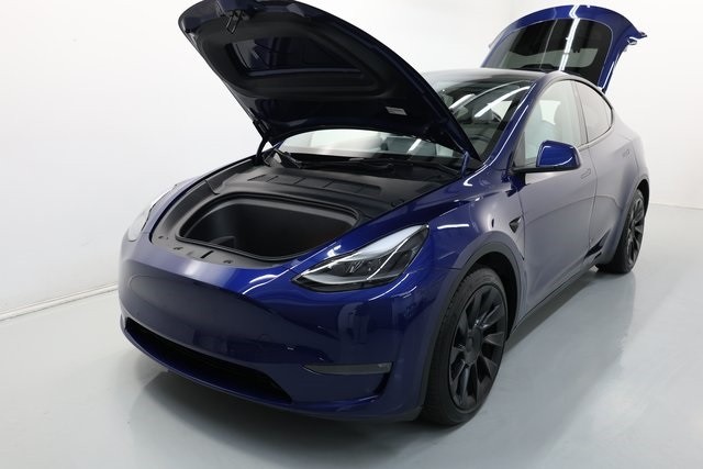 Tesla Model Y Thumbnail Image 97