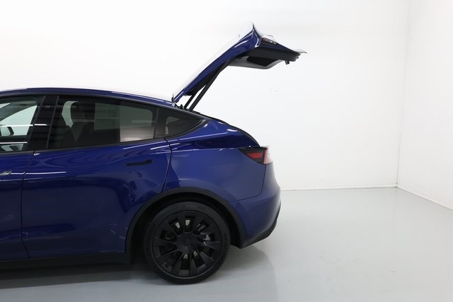 Tesla Model Y Thumbnail Image 99