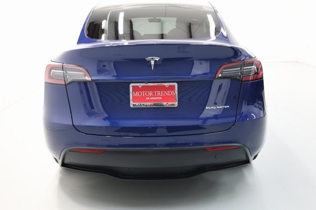 Tesla Model Y Thumbnail Image 100