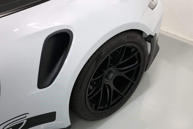 Porsche 911 Thumbnail Image 98