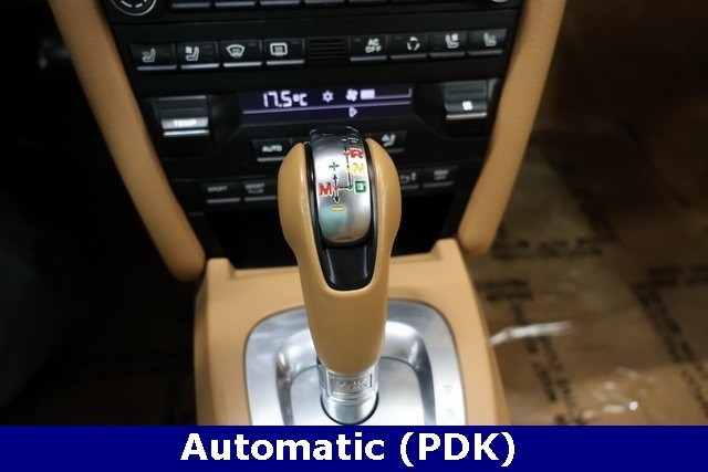 Porsche 911 Thumbnail Image 70