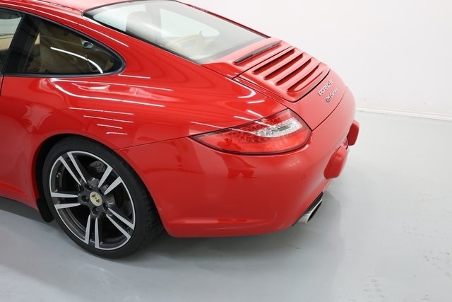 Porsche 911 Thumbnail Image 90