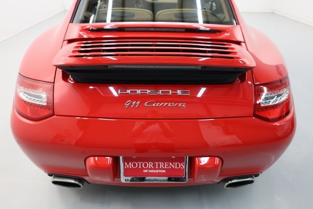 Porsche 911 Thumbnail Image 94