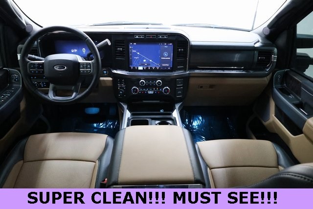 Ford Super Duty F-350 SRW Thumbnail Image 61