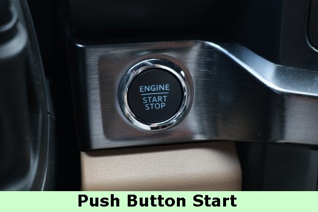 Ford Super Duty F-350 SRW Thumbnail Image 66