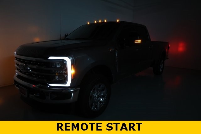 Ford Super Duty F-350 SRW Thumbnail Image 68