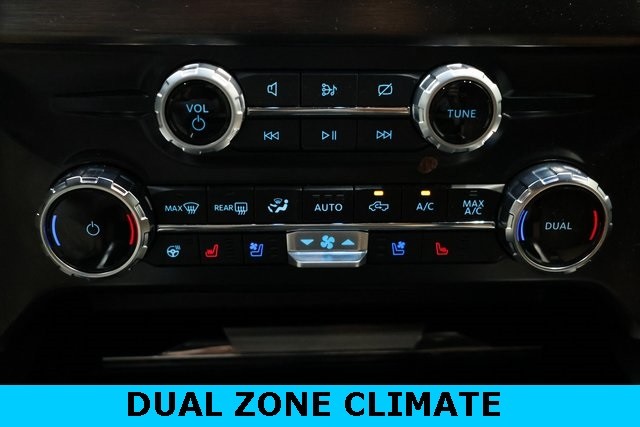 Ford Super Duty F-350 SRW Thumbnail Image 80