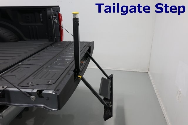 Ford Super Duty F-350 SRW Thumbnail Image 91