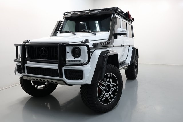 Mercedes-Benz G-Class Thumbnail Image 99