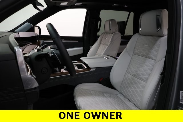 Cadillac Escalade Thumbnail Image 58