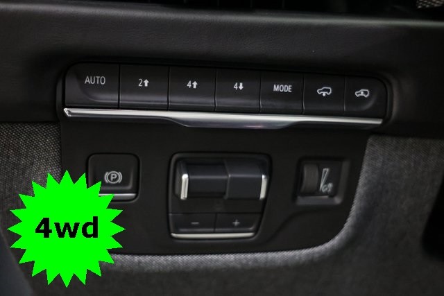 Cadillac Escalade Thumbnail Image 81