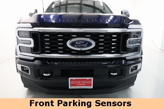 Ford Super Duty F-450 DRW Thumbnail Image 74