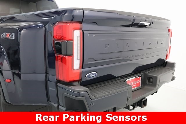 Ford Super Duty F-450 DRW Thumbnail Image 75
