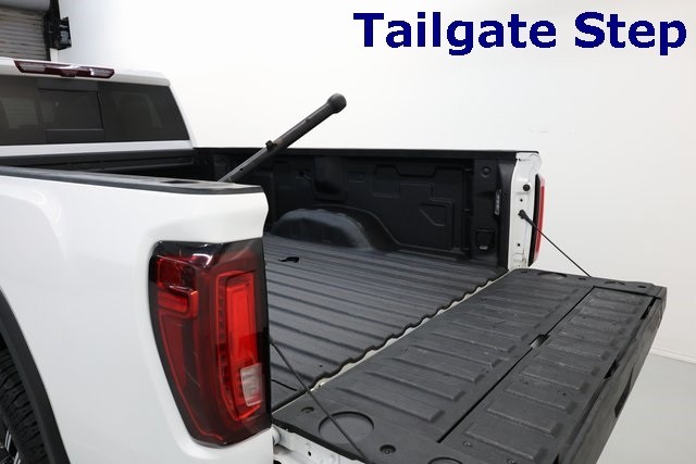 GMC Sierra 2500HD Thumbnail Image 98