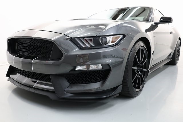 Ford Mustang Thumbnail Image 95