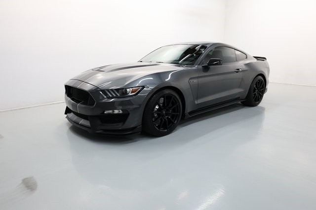 Ford Mustang Thumbnail Image 96