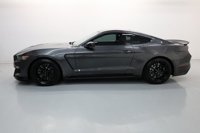 Ford Mustang Thumbnail Image 97