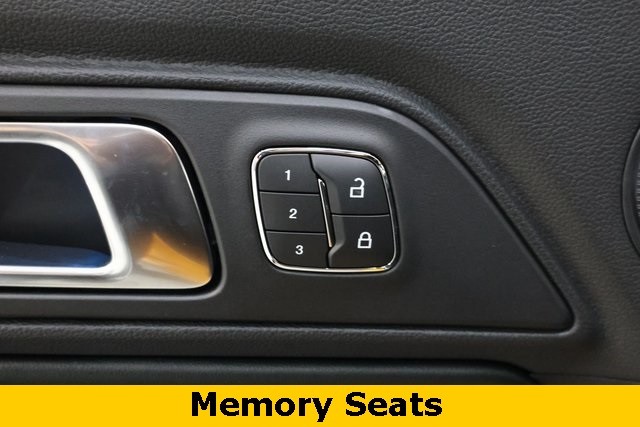 Ford Mustang Thumbnail Image 85