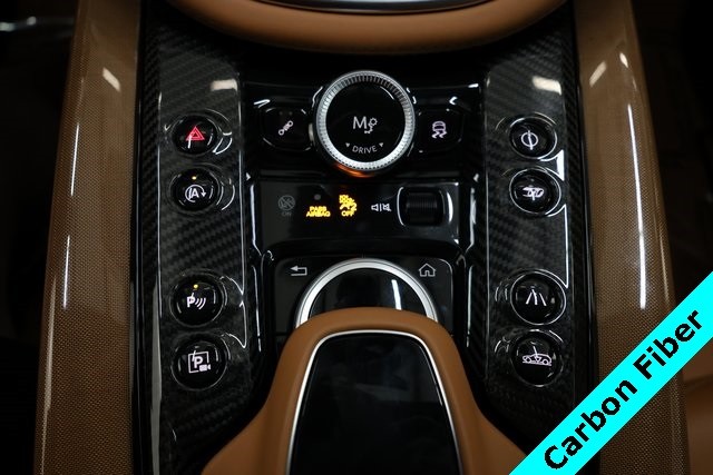 Aston Martin DBX Thumbnail Image 69
