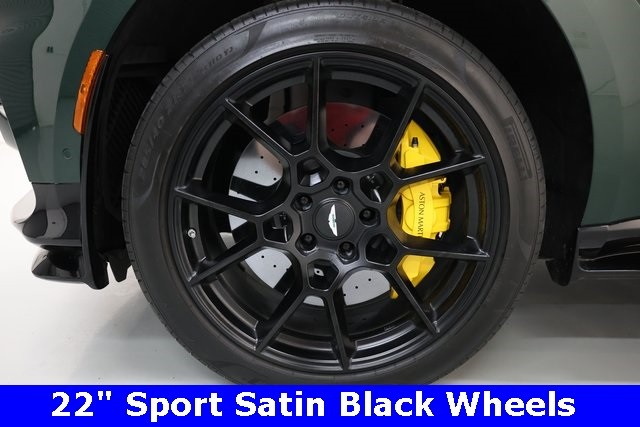Aston Martin DBX Thumbnail Image 100