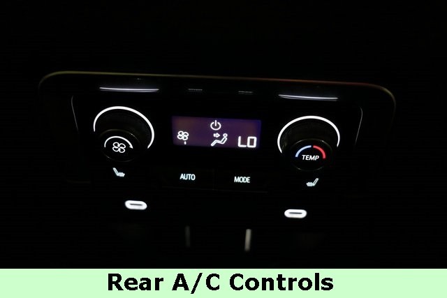 Chevrolet Suburban Thumbnail Image 83