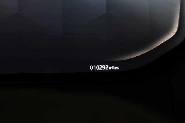 Land Rover Range Rover Vehicle Image 02