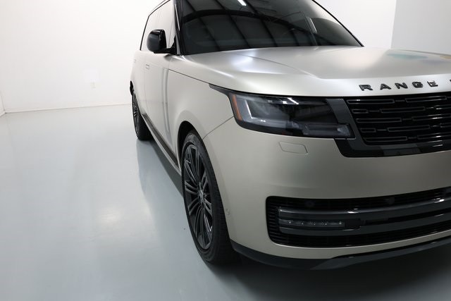 Land Rover Range Rover Vehicle Image 12