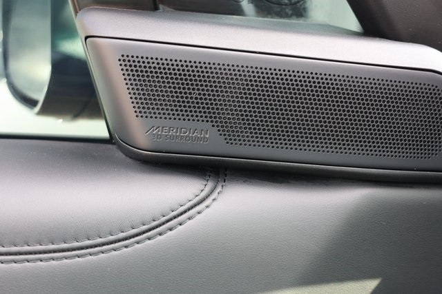 Land Rover Range Rover Vehicle Image 30