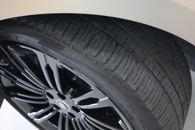 Land Rover Range Rover Vehicle Image 35