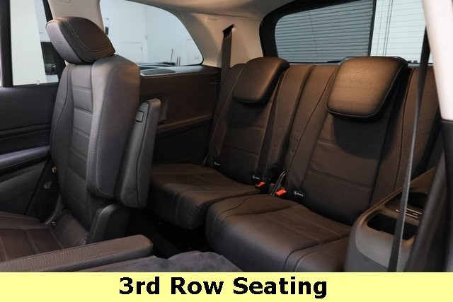 Mercedes-Benz GLS Thumbnail Image 64