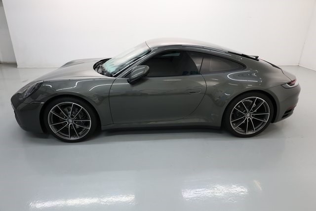 Porsche 911 Thumbnail Image 96