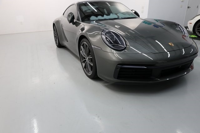 Porsche 911 Thumbnail Image 100