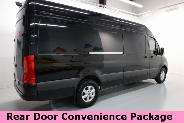 Mercedes-Benz Sprinter Van Thumbnail Image 65