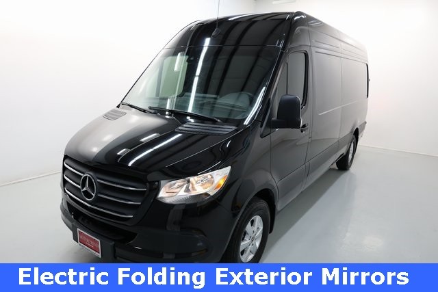 Mercedes-Benz Sprinter Van Thumbnail Image 91