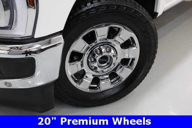 Ford Super Duty F-250 SRW Thumbnail Image 100