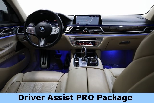 BMW 7 Series Thumbnail Image 59