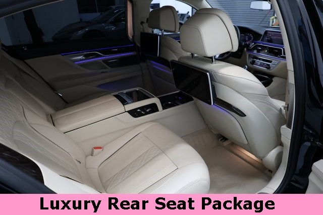 BMW 7 Series Thumbnail Image 62