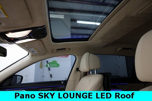 BMW 7 Series Thumbnail Image 73