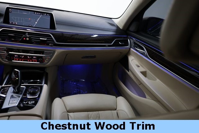 BMW 7 Series Thumbnail Image 84