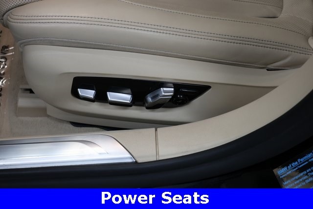 BMW 7 Series Thumbnail Image 86