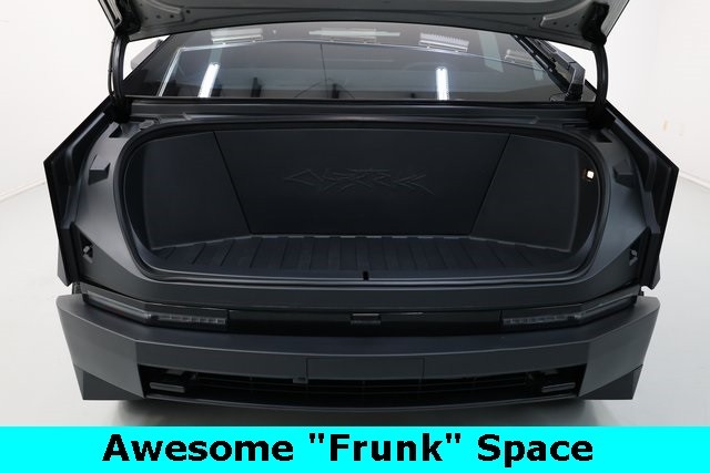 Tesla Cybertruck Thumbnail Image 93