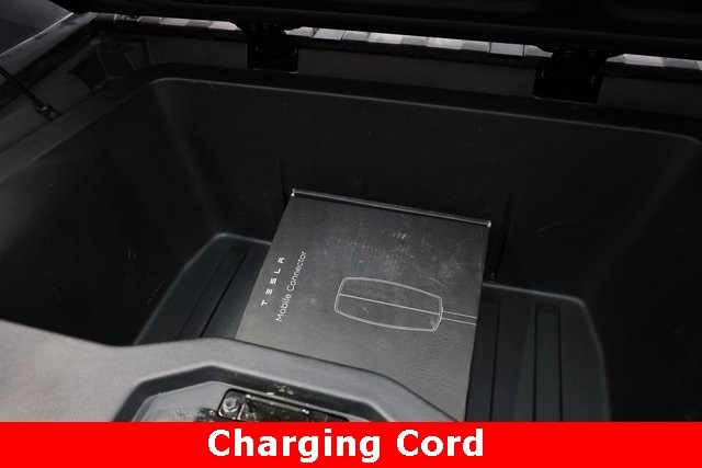 Tesla Cybertruck Thumbnail Image 98
