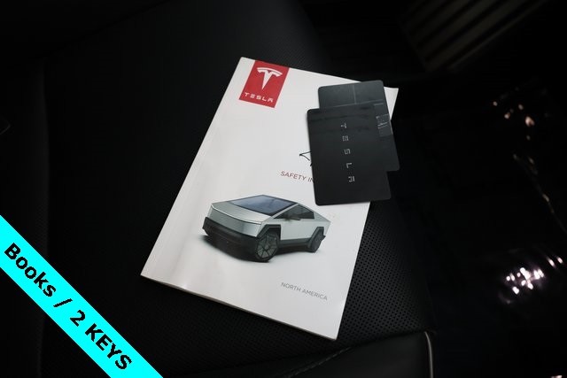 Tesla Cybertruck Thumbnail Image 99